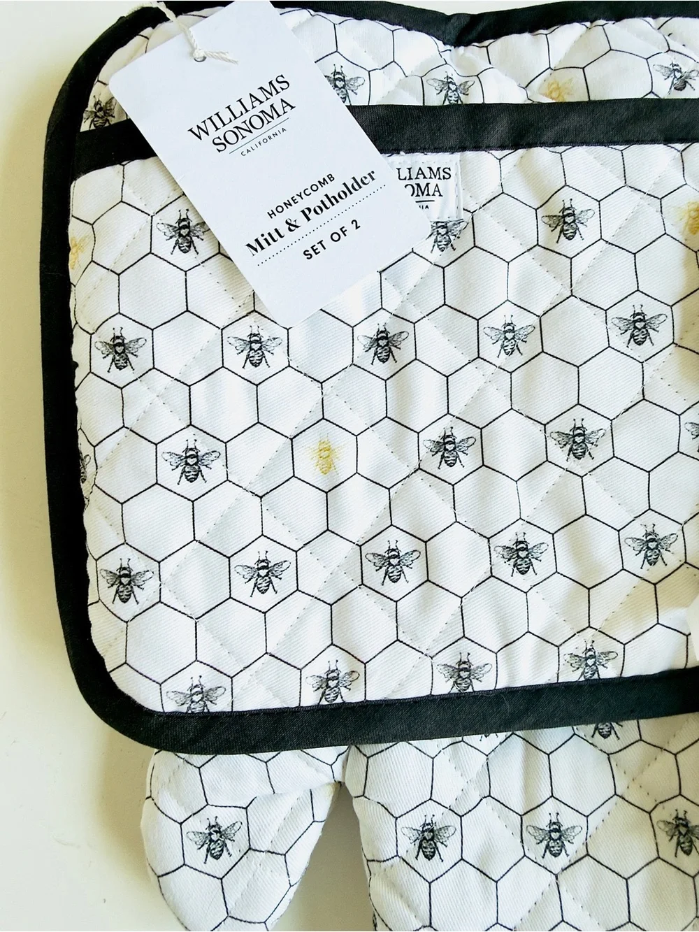 Williams Sonoma Bee Honeycomb 12 Pc Table Napkins Set New With Tags Retail $216